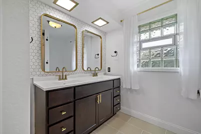 4520 N 110th St, Wauwatosa, WI 53225 - Photo 22