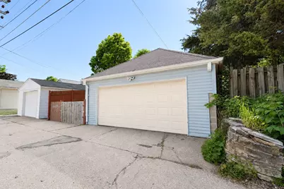 3228 S 51st St, Milwaukee, WI 53219 - Photo 24