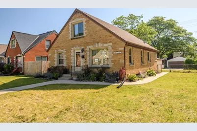 5122 N 65th St, Milwaukee, WI 53218 - Photo 2