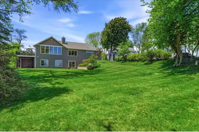2727  Highland Ter, Sheboygan, WI 53083 - Photo 4