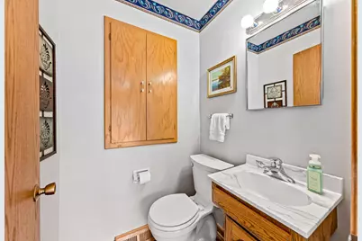 17020  Grant Ct, Brookfield, WI 53005 - Photo 10