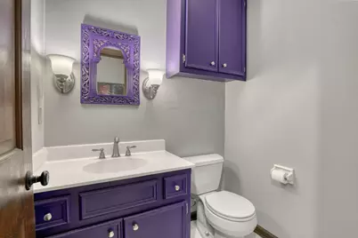 1895  Village Green Ct, Elm Grove, WI 53122 - Photo 24