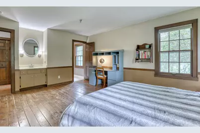 1895  Village Green Ct, Elm Grove, WI 53122 - Photo 32