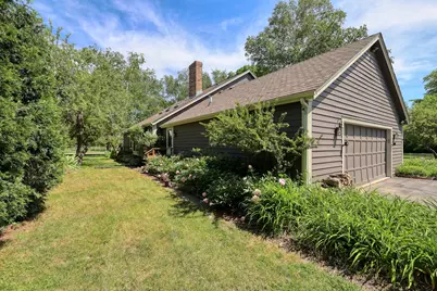 1895  Village Green Ct, Elm Grove, WI 53122 - Photo 44