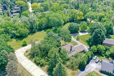1895  Village Green Ct, Elm Grove, WI 53122 - Photo 48