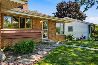 501  Nicholson Ave, South Milwaukee, WI 53172 - Photo 2