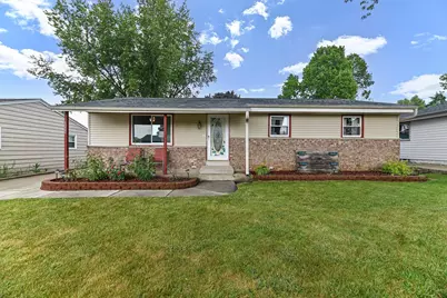 1332  Lakeview Ave, South Milwaukee, WI 53172 - Photo 1