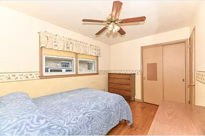 2223  Hayes Ave, Racine, WI 53405 - Photo 18