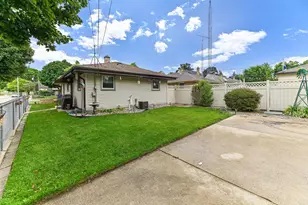 2223 Hayes Avenue, Racine, WI 53405 - Photo 30
