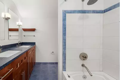 6336 N Berkeley Blvd, Whitefish Bay, WI 53217 - Photo 26