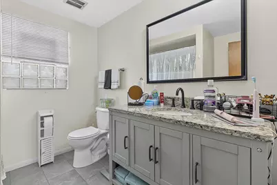 5031 S 26th St #5033, Milwaukee, WI 53221 - Photo 32