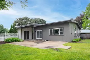 10063 W Grantosa Dr, Milwaukee, WI 53222 - Photo 24