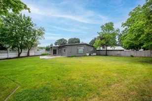 10063 W Grantosa Dr, Milwaukee, WI 53222 - Photo 28