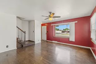 10501 W Silver Spring Dr, Milwaukee, WI 53225 - Photo 28