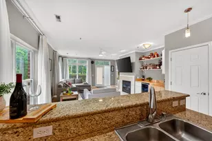 1220 E Locust St, Milwaukee, WI 53212 - Photo 12