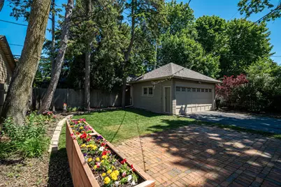 2416 E Beverly Rd, Shorewood, WI 53211 - Photo 44
