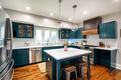2416 E Beverly Rd, Shorewood, WI 53211 - Photo 24
