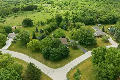 S90W31245  Wigwam Dr, Mukwonago, WI 53149 - Photo 32