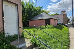 2677 N 39th St, Milwaukee, WI 53210 - Photo 4