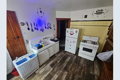 2677 N 39th St #2679, Milwaukee, WI 53210 - Photo 6