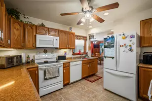 418 S Charles St, Oconomowoc, WI 53066 - Photo 8