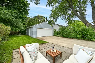 4762 N Elkhart Ave, Whitefish Bay, WI 53211 - Photo 6