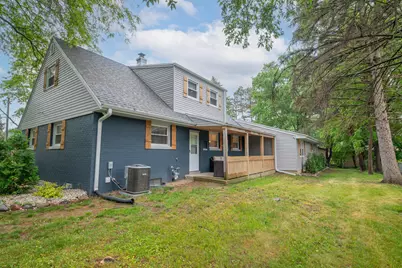 9504 W Hope Ave, Wauwatosa, WI 53222 - Photo 26