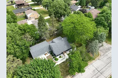 9504 W Hope Ave, Wauwatosa, WI 53222 - Photo 30