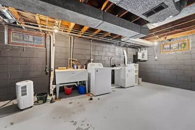 6405 W Clarke St, Wauwatosa, WI 53213 - Photo 14