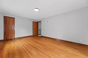 6405 W Clarke St, Wauwatosa, WI 53213 - Photo 8