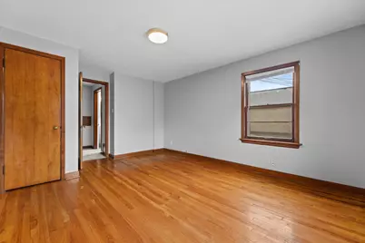 6405 W Clarke St, Wauwatosa, WI 53213 - Photo 12