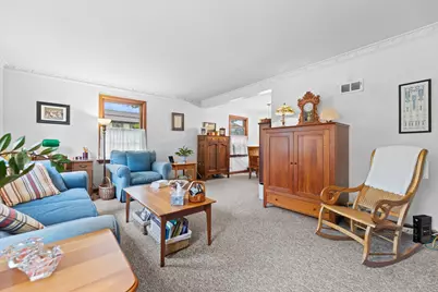 6405 W Clarke St, Wauwatosa, WI 53213 - Photo 16