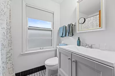 6405 W Clarke St, Wauwatosa, WI 53213 - Photo 22