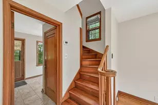 N72W14274 Good Hope Rd, Menomonee Falls, WI 53051 - Photo 8