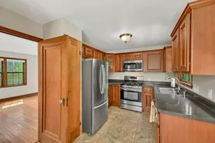 N72W14274 Good Hope Rd, Menomonee Falls, WI 53051 - Photo 10