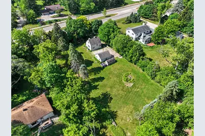N72W14274  Good Hope Rd, Menomonee Falls, WI 53051 - Photo 2