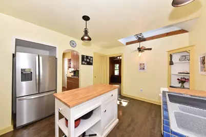 3218 N Newhall St, Milwaukee, WI 53211 - Photo 12