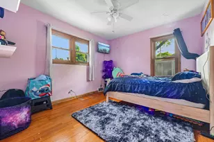2406 S 79th St, West Allis, WI 53219 - Photo 16