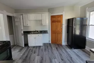 1817 N Humboldt Ave, Milwaukee, WI 53202 - Photo 12