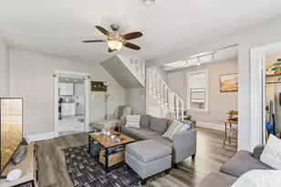 1817 N Humboldt Ave, Milwaukee, WI 53202 - Photo 4