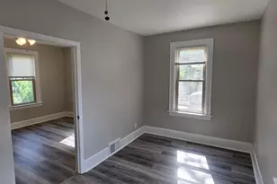 1817 N Humboldt Ave, Milwaukee, WI 53202 - Photo 28