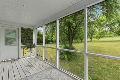 W271N4780  Greenhill Ct, Pewaukee, WI 53072 - Photo 16