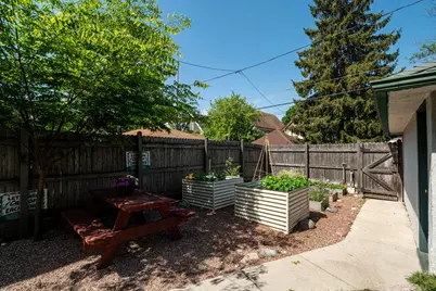3033 N Murray Ave, Milwaukee, WI 53211 - Photo 42