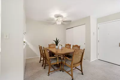 4075 S 84th St #4, Greenfield, WI 53228 - Photo 6