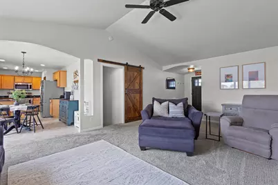 W6484  Brandon Ct, Greenville, WI 54942 - Photo 6