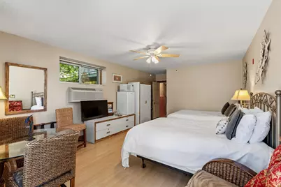 281  Victorian Village Dr #25, Elkhart Lake, WI 53020 - Photo 20