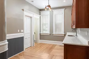 122 10th St, La Crosse, WI 54601 - Photo 12