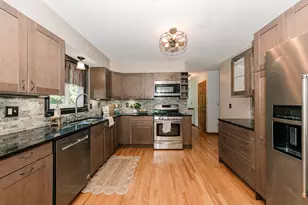 8351 S Deer Ridge Pass, Oak Creek, WI 53154 - Photo 14