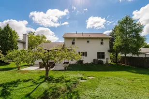 8351 S Deer Ridge Pass, Oak Creek, WI 53154 - Photo 32