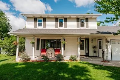 8351 S Deer Ridge Pass, Oak Creek, WI 53154 - Photo 4